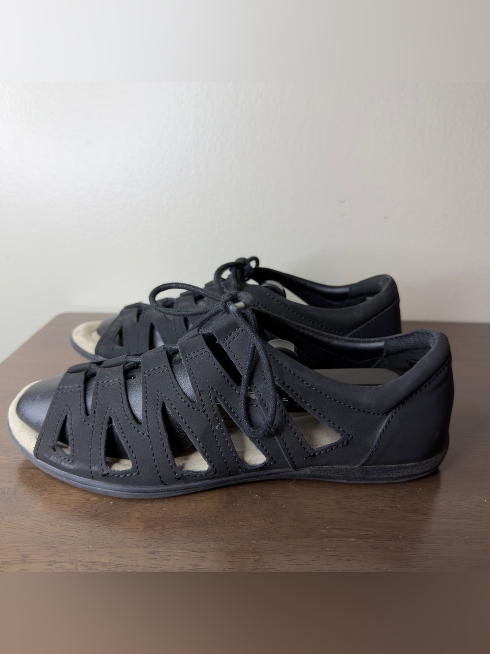 Earth Spirit Black Gigi Sandals 9 Womens